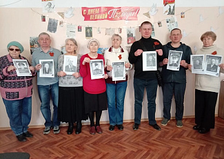 В Тольятти, Чапаевске и Похвистнево прошли мероприятия в рамках акции "Бессмертный полк"